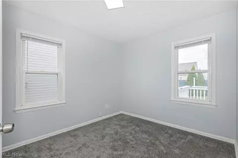 Bedroom - 30025 Elgin Rd, Wickliffe, OH 44092 photo 6 of 11