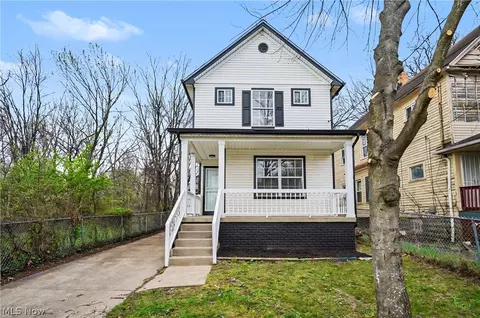 2911 E 102nd St, Cleveland, OH 44104