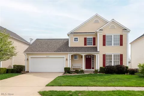 37049 Chaddwyck Ln, North Ridgeville, OH 44039