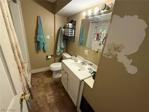 Bath - 434 E 4th St, Dover, OH 44622 photo 1 of 1