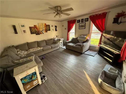 Living - 434 E 4th St, Dover, OH 44622 photo 1 of 2