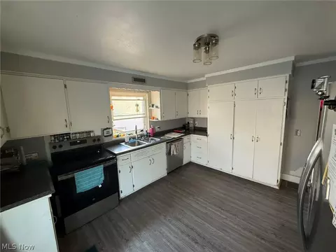 Kitchen - 434 E 4th St, Dover, OH 44622 photo 2 of 2