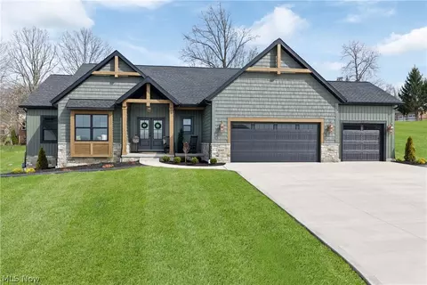 3542 Joyce Ave NW, Massillon, OH 44646