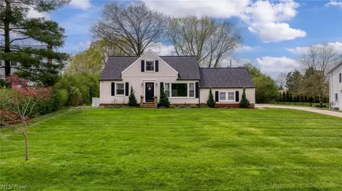 132 Atterbury Blvd, Hudson, OH 44236