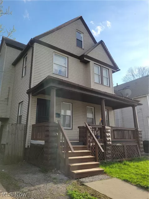 8118 Goodman Ave, Cleveland, OH 44105