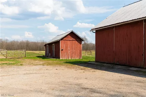 Exterior - 7599 Pawnee Rd, Lodi, OH 44254 photo 6 of 12