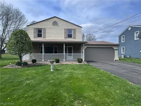 6666 Clingan Rd, Poland, OH 44514