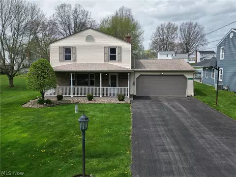 6666 Clingan Rd, Poland, OH 44514