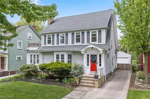 3141 Coleridge Rd, Cleveland Heights, OH 44118