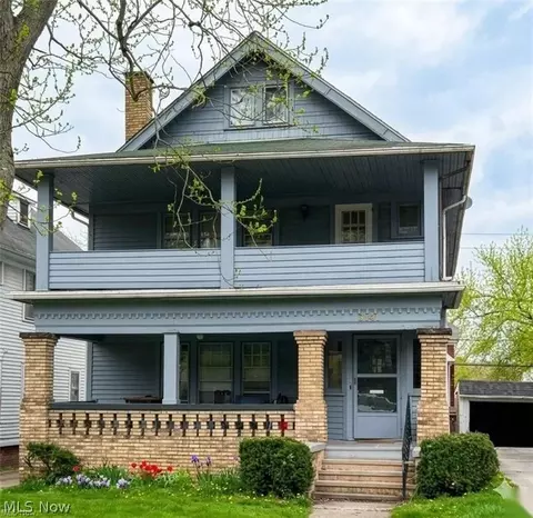 3141 Kensington Rd, Cleveland Heights, OH 44118