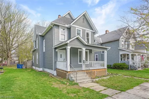 322 W 9th St, Lorain, OH 44052