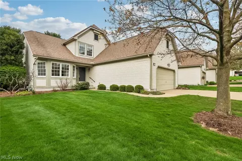 616 Sally Cir, Wadsworth, OH 44281