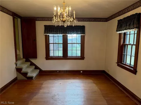 Living - 1133 Bellview St NE, Canton, OH 44721 photo 5 of 6