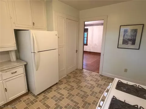 Kitchen - 1133 Bellview St NE, Canton, OH 44721 photo 2 of 2