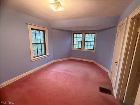 Bedroom - 1133 Bellview St NE, Canton, OH 44721 photo 3 of 6
