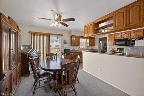 Dining - 5709 Davis Dr, Mentor, OH 44060 photo 4 of 4