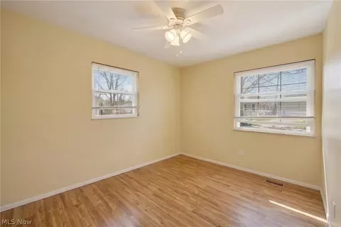 Bedroom - 5709 Davis Dr, Mentor, OH 44060 photo 4 of 6