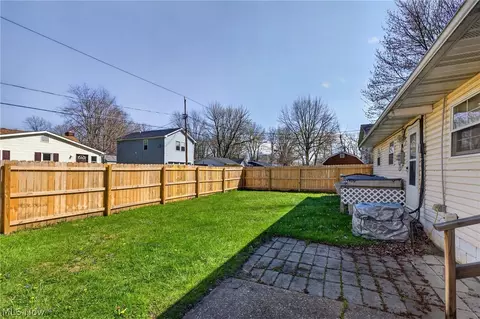 Exterior - 5709 Davis Dr, Mentor, OH 44060 photo 6 of 6