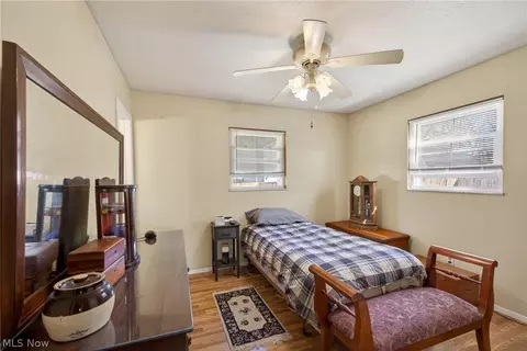 Bedroom - 5709 Davis Dr, Mentor, OH 44060 photo 3 of 6