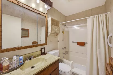 5709 Davis Dr, Mentor, OH 44060 photo 27