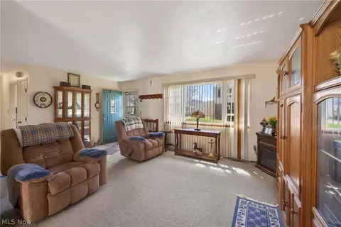 5709 Davis Dr, Mentor, OH 44060 photo 8