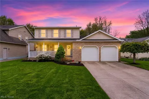 1972 Springfield Lake Blvd, Akron, OH 44312