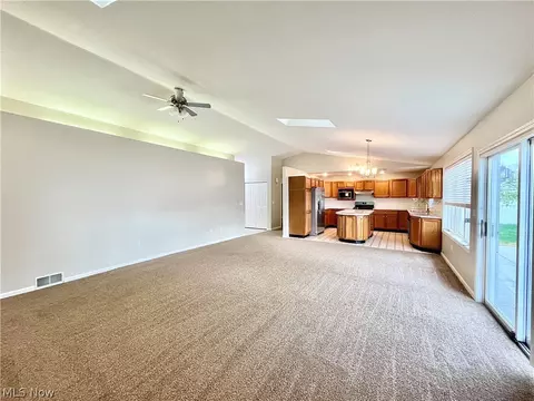 Living - 3621 Vineland Ave, Ashtabula, OH 44004 photo 1 of 2