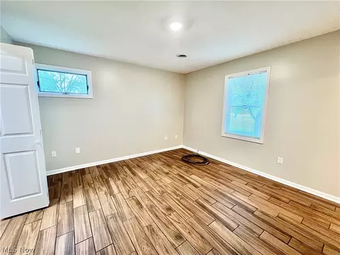 Bedroom - 3621 Vineland Ave, Ashtabula, OH 44004 photo 1 of 6