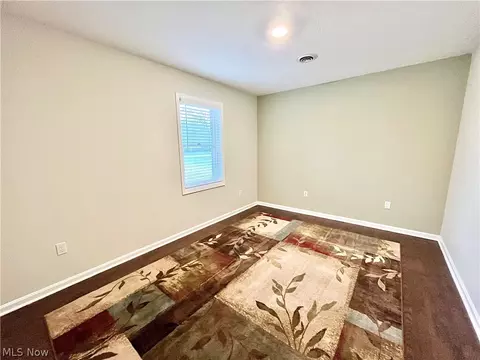 Bedroom - 3621 Vineland Ave, Ashtabula, OH 44004 photo 6 of 6