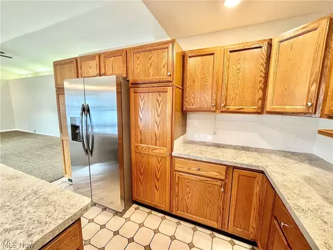 Kitchen - 3621 Vineland Ave, Ashtabula, OH 44004 photo 2 of 4
