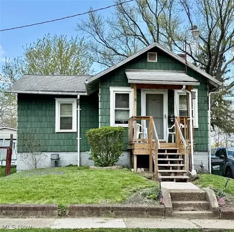 22846 Norman Ave, Alliance, OH 44601