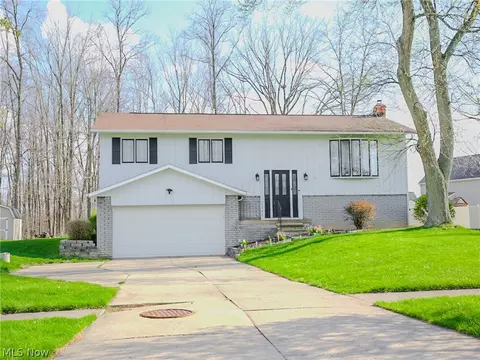 3122 Junior Pkwy, Brunswick, OH 44212