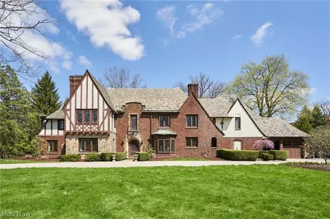 69 E Fairlawn Blvd, Akron, OH 44313