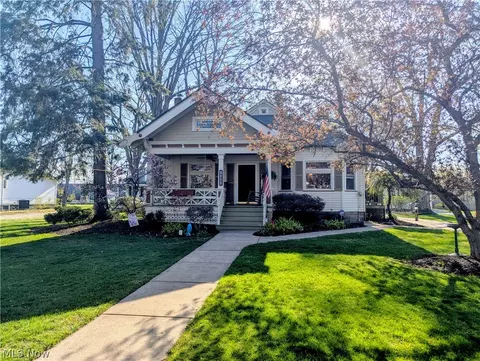 7394 Hart St, Mentor, OH 44060