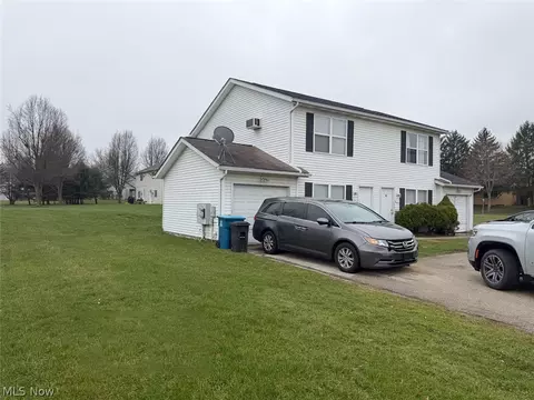 1393 1397 Loop Rd, Kent, OH 44240 photo 9