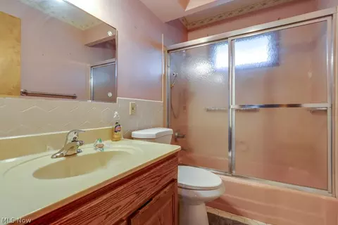 1089 Dayton St, Akron, OH 44310 photo 19