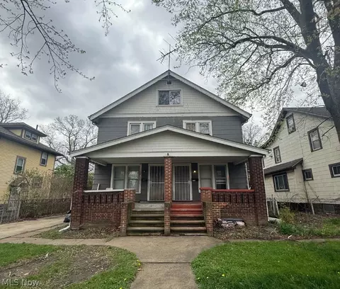 1836 E 33rd St, Lorain, OH 44055