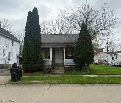 108 Rush St, Elyria, OH 44035