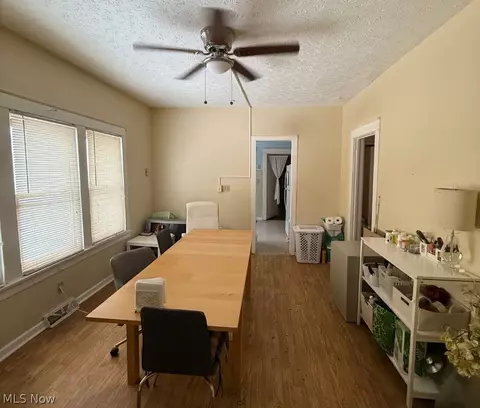 622 Middle Ave, Elyria, OH 44035 photo 9