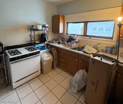 622 Middle Ave, Elyria, OH 44035 photo 17