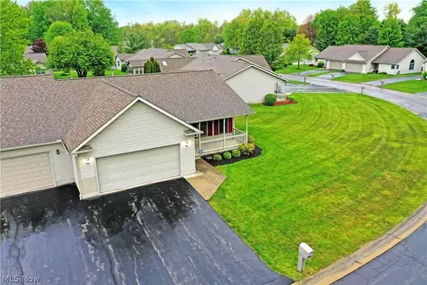 5180 Winthrop Dr, Austintown, OH 44515