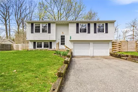 1782 Bathgate Ave, Madison, OH 44057