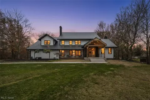 31900 Chardon Rd, Willoughby Hills, OH 44094