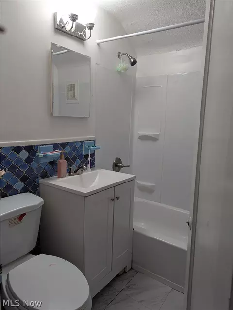 Bath - 1490 E 1492 E 250th St, Euclid, OH 44117 photo 1 of 2