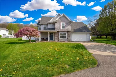 685 Willow Dale St NW, Bolivar, OH 44612