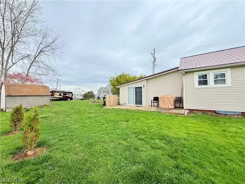 6 7th St, Belpre, OH 45714 photo 21