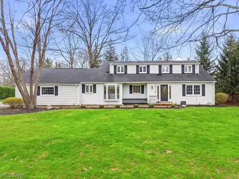 29126 Shaker Blvd, Cleveland, OH 44124