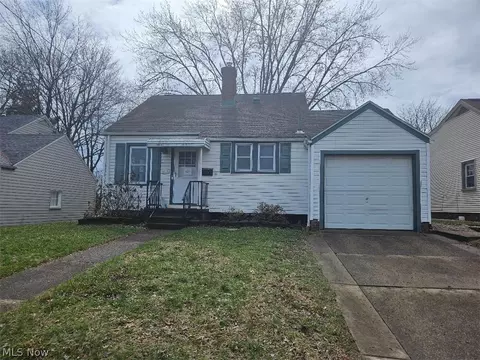 3212 9th St NW, Canton, OH 44708