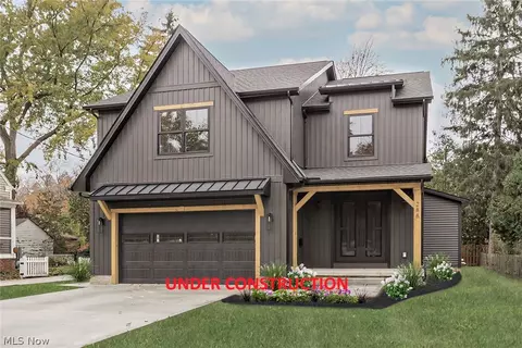 514 Kenilworth Rd, Bay Village, OH 44140