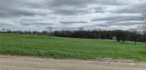 75964 Science Hill Rd, Newcomerstown, OH 43773